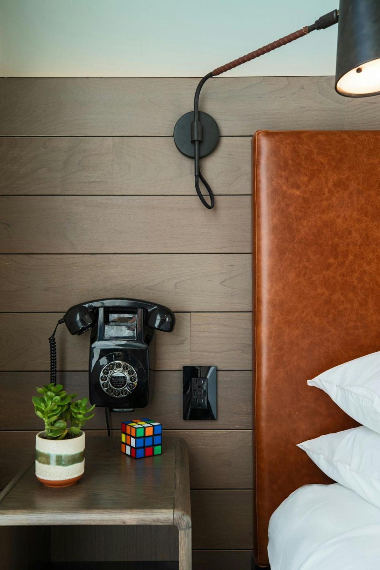 Moxy Nyc Downtown Hotel New York Bagian luar foto